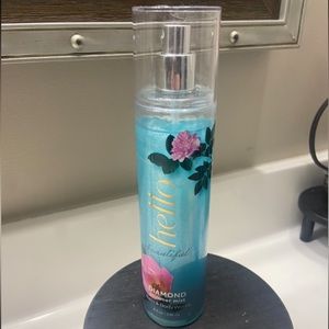 Bath and Body Works - Hello Beautiful Diamond Shimmer Mist